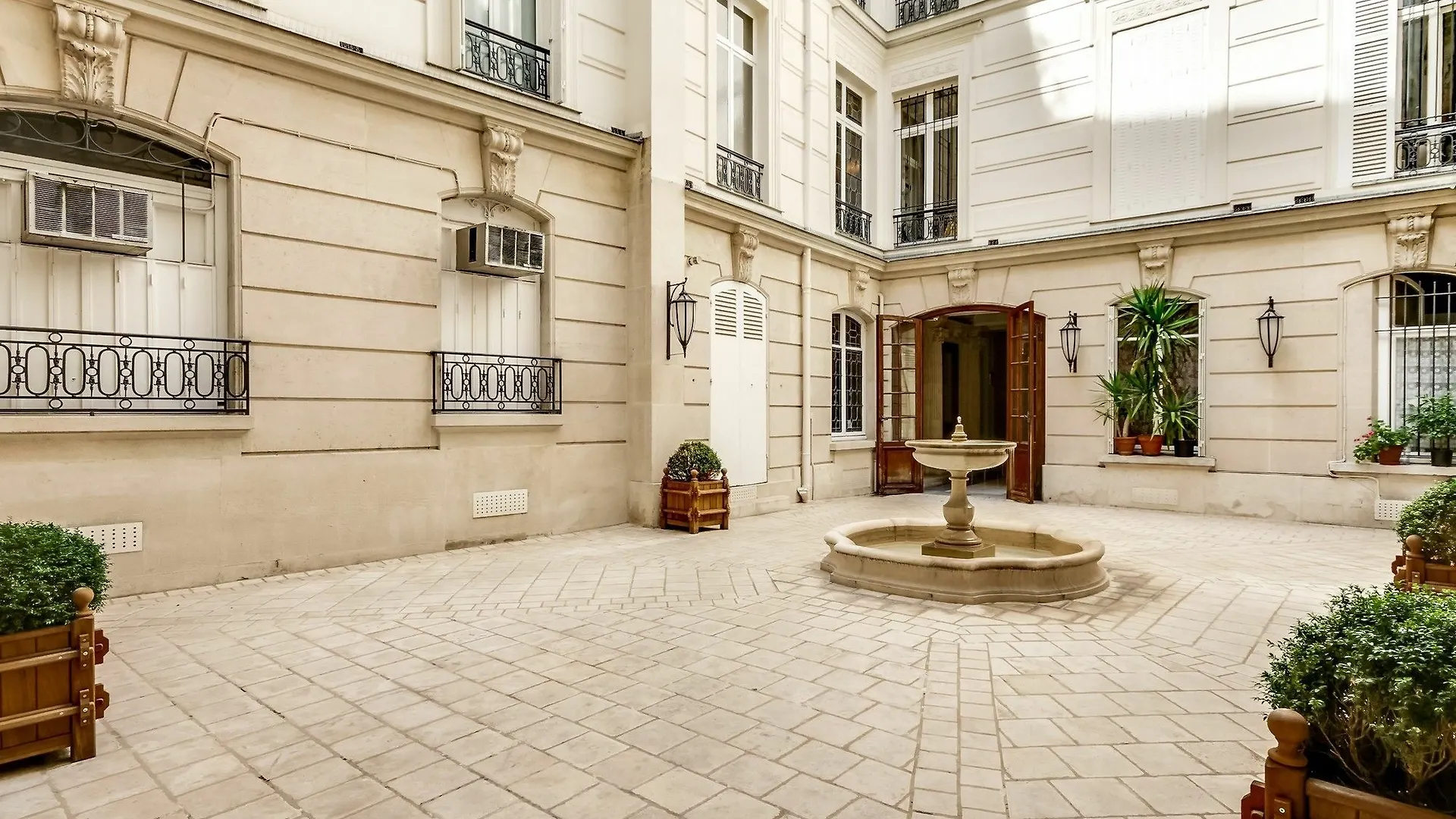 Sweet Inn Apartments Champs Elysees II Paris France